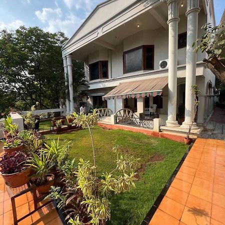 Stone Rock Castle Hotel Hyderabad Exterior photo